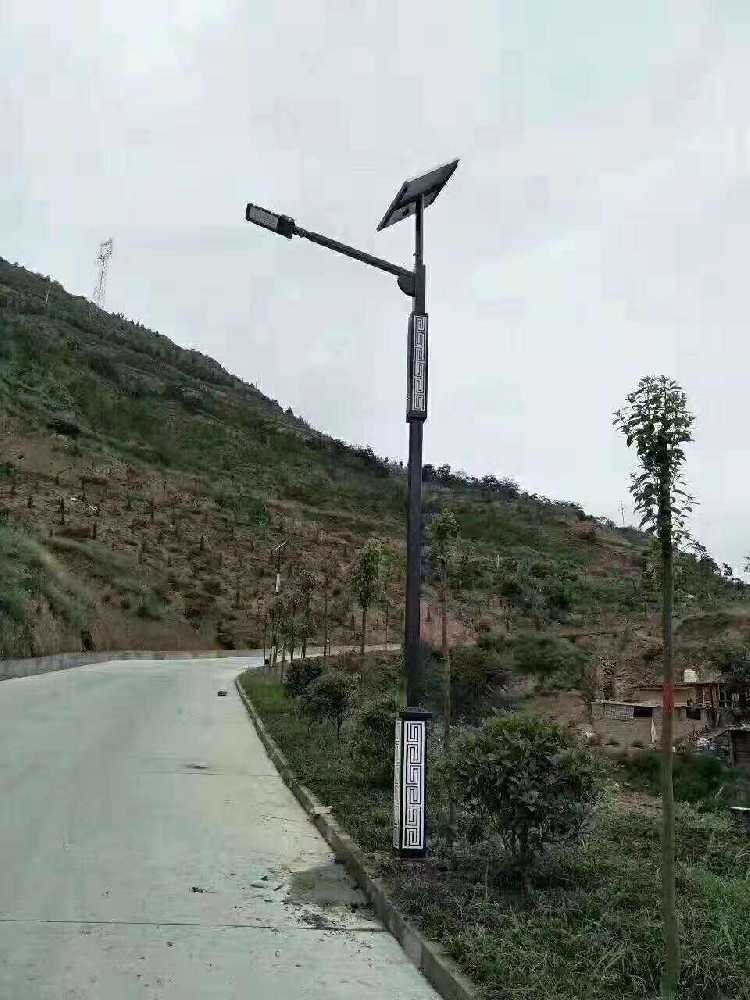 桦甸市仿古太阳能路灯